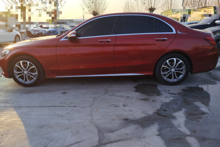 奔驰C级 2016款 C 180 L 运动型车身外观4