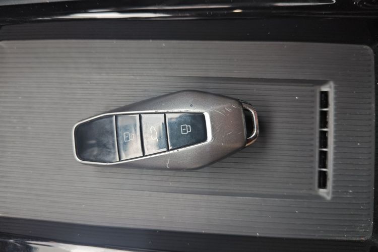 奇瑞iCAR 03 2024款 472km 四驱长续航智越版中控内饰7001