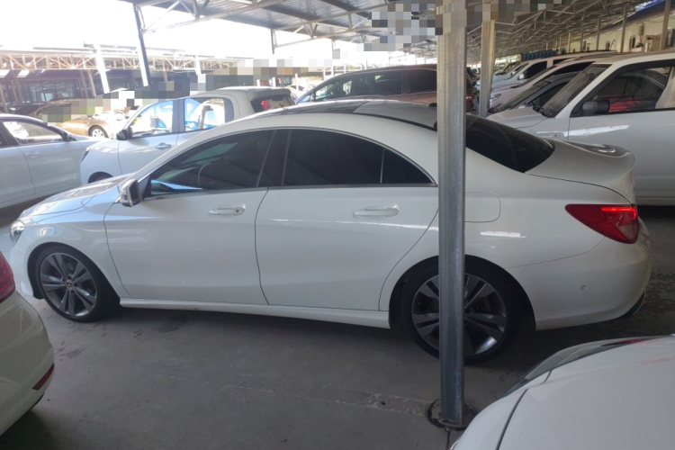 奔驰CLA 2019款 CLA 200 动感型车身外观4