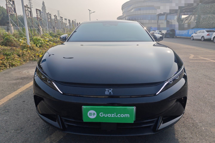 比亚迪 汉 2025款 DM-i 125KM精英型车身外观2