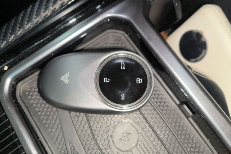 哪吒汽车 哪吒GT 2023款 560中控内饰11