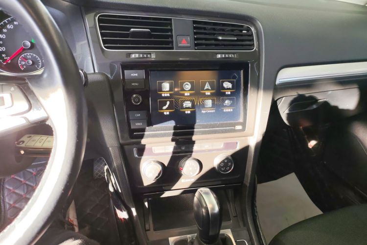 大众 高尔夫 2019款 200TSI DSG舒适进取版 国VI中控内饰16