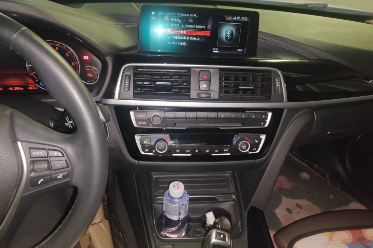 宝马3系 2019款 320Li 时尚型中控内饰16