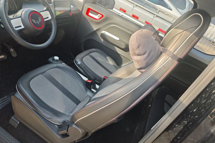 五菱汽车 宏光MINIEV 2022款 GAMEBOY 200km 玩咖款 磷酸铁锂中控内饰19