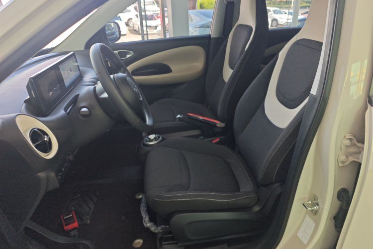 五菱汽车 五菱缤果 2023款 333km 快享款局部细节19