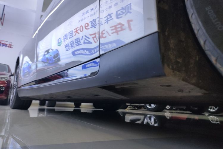 小鹏P7 2022款 670N+局部细节9001