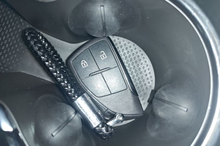 别克 2025款 昂科威Plus 28T 两驱白金版中控内饰11