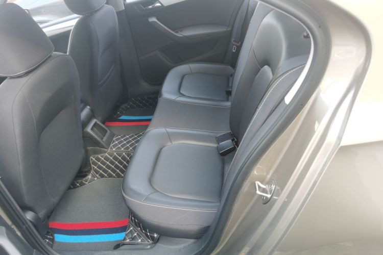 斯柯达 昕锐 2020款 1.5L 自动舒适版中控内饰7004