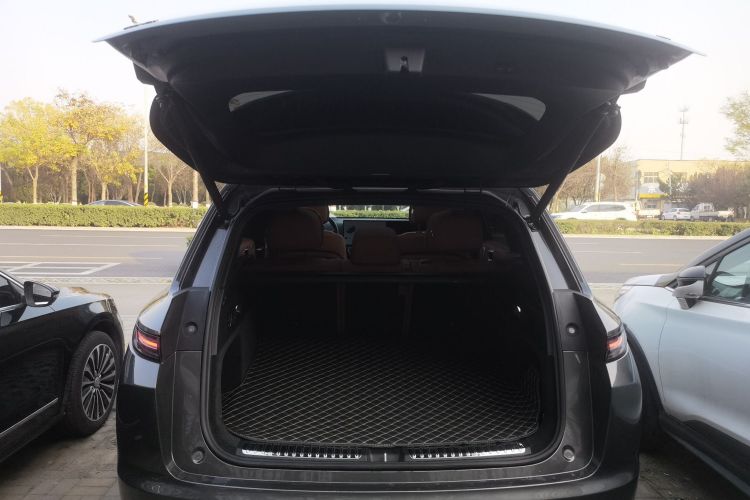 理想汽车 理想L7 2023款 Pro机舱底盘23