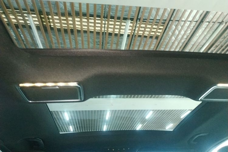 奔驰GLC 2020款 GLC 260 L 4MATIC 动感型局部细节22