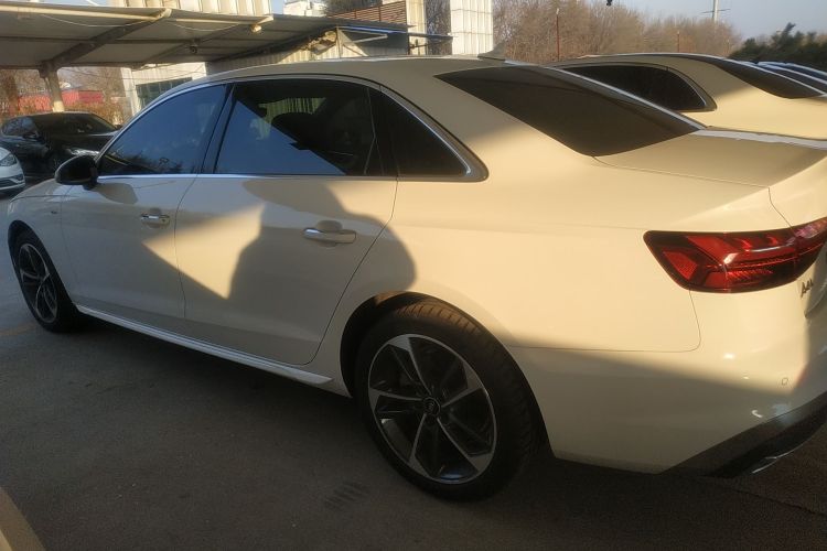 奥迪A4L 2025款 200万辆悦享版 40 TFSI 时尚动感型车身外观6003