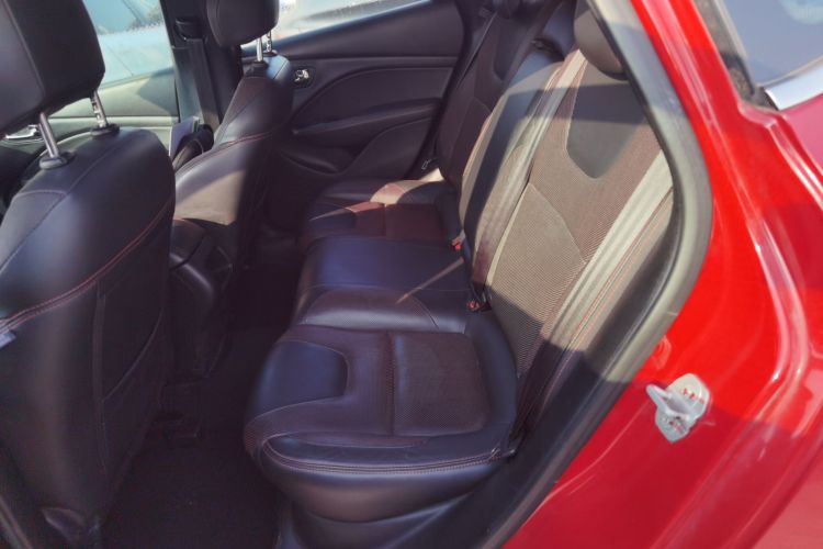 菲亚特 致悦 2014款 1.4T 自动运动版中控内饰21