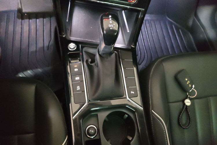 大众 帕萨特 2022款 330TSI 精英版局部细节18