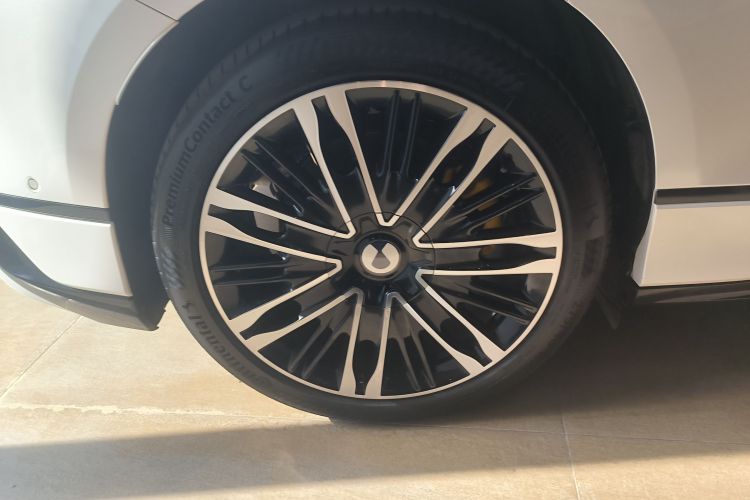 腾势Z9GT 2024款 1100四驱Ultra版车身外观6008