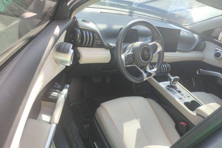 比亚迪 元PLUS 2023款 冠军版 430KM 超越型中控内饰20