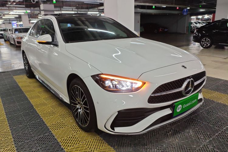 奔驰C级 2024款 改款二 C 260 L 运动版车身外观3