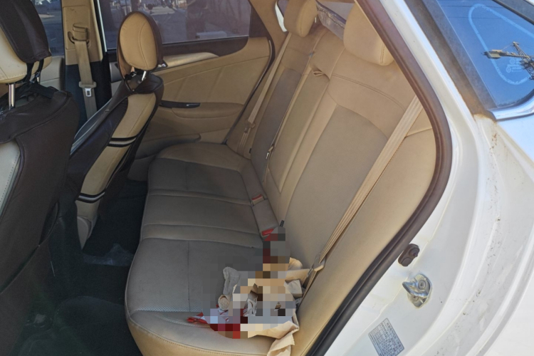 长安 逸动 2016款 1.6L 自动风尚型中控内饰7004