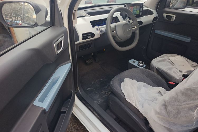 吉利银河 2024款 熊猫mini 200km 耐力熊中控内饰19