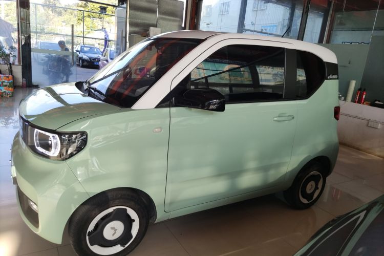 五菱汽车 宏光MINIEV 2022款 马卡龙臻享款 磷酸铁锂车身外观4