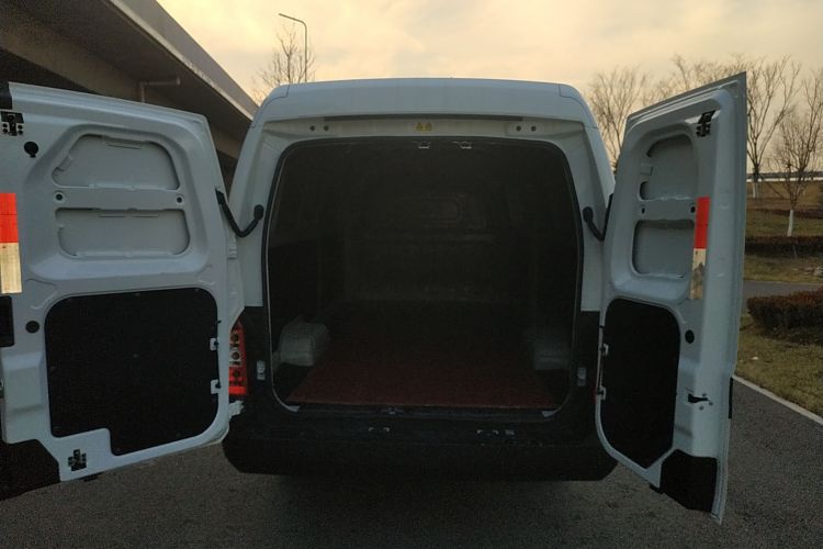 开瑞 江豚E7 2024款 创业版机舱底盘23