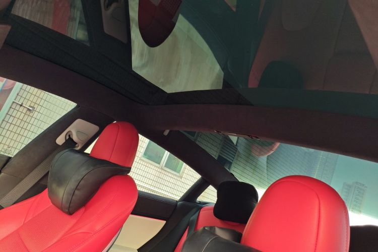 特斯拉 Model 3 2022款 后轮驱动版中控内饰22