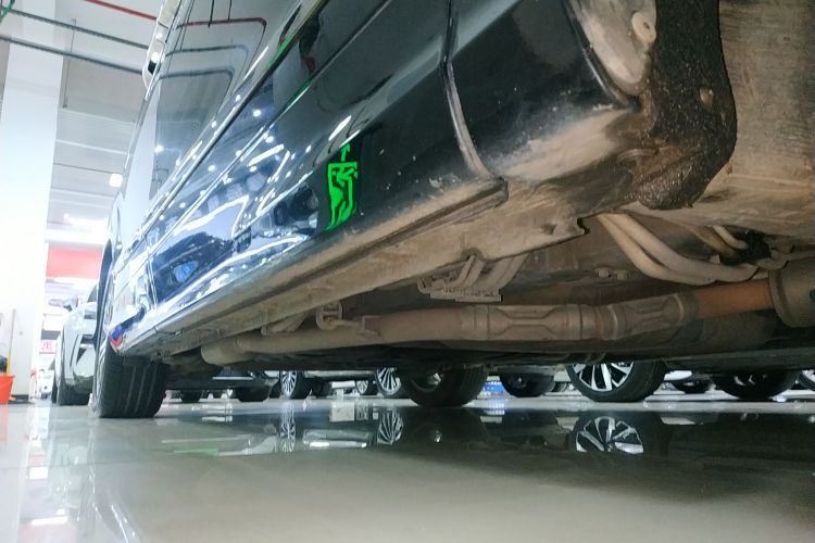 本田 艾力绅 2019款 2.0L 混动豪华版局部细节9001