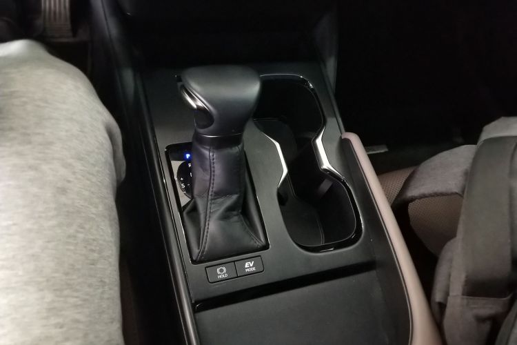 雷克萨斯ES 2022款 300h 卓越版中控内饰18