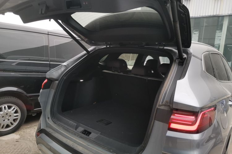 比亚迪 宋PLUS新能源 2025款 EV 智驾版 520km 尊贵型机舱底盘23