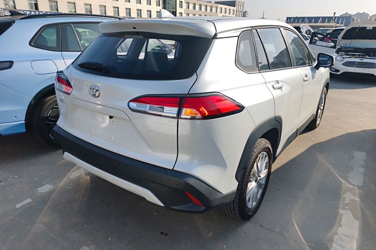 丰田 卡罗拉锐放 2022款 2.0L 精英版车身外观6005