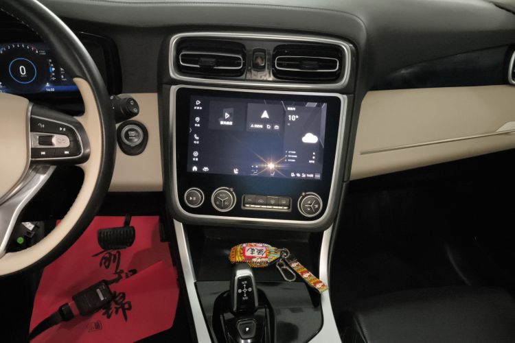 领克01 2019款 2.0T 两驱耀Pro版 国VI局部细节16