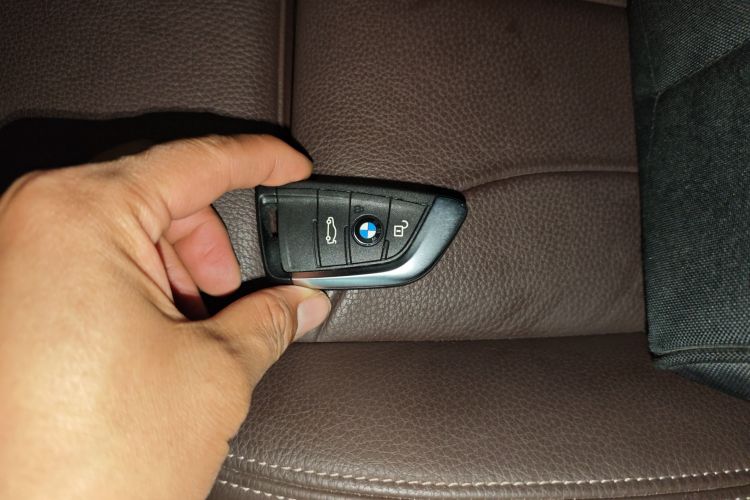 宝马X1 2019款 sDrive18Li 尊享型中控内饰11