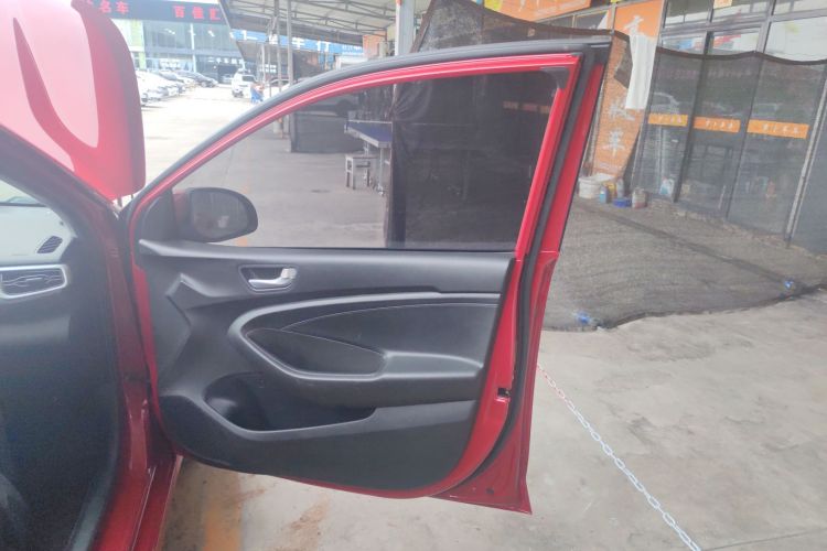 现代 瑞纳 2017款 1.4L 自动跃享版 国V中控内饰42