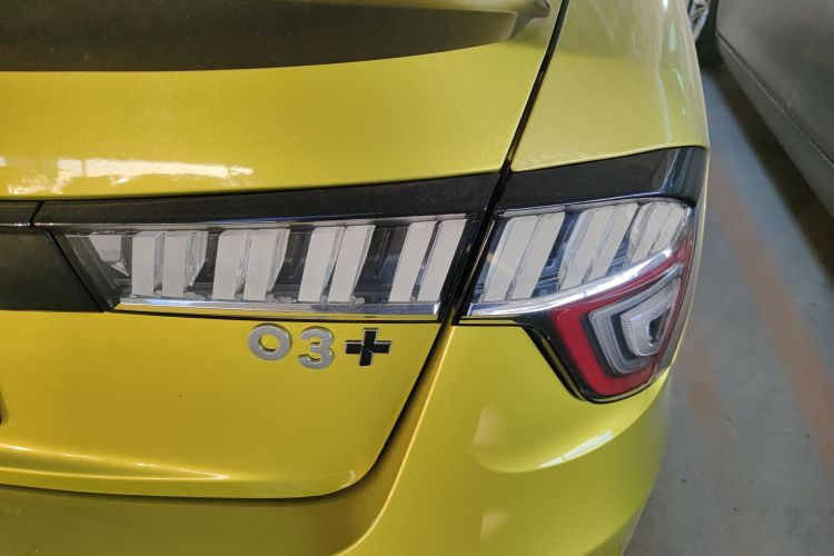 领克03 2019款 03+ 2.0TD 自动驭风版车身外观9