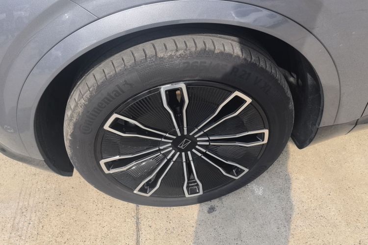 阿维塔07 2024款 Max增程版车身外观6007