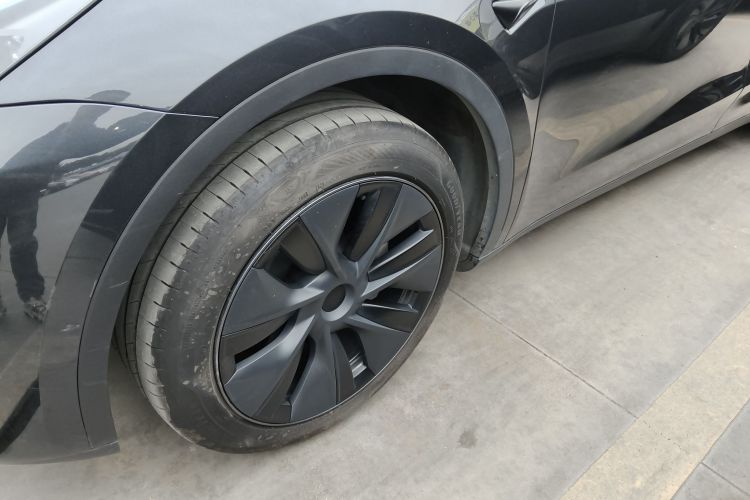 特斯拉 Model Y 2024款 后轮驱动版车身外观6007