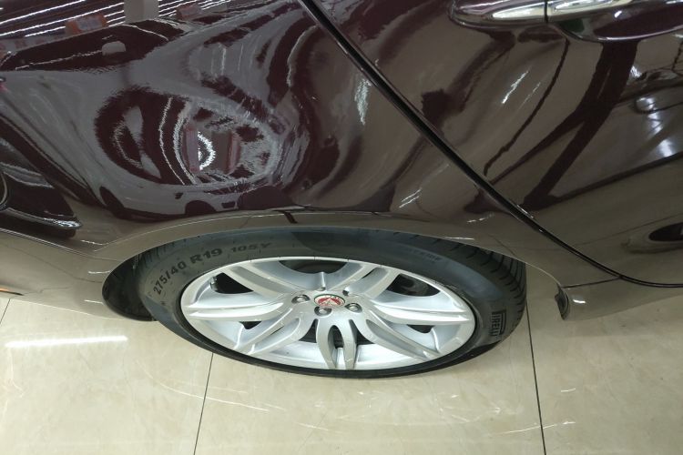 捷豹XJ 2018款 XJL 3.0 SC 两驱典雅商务版车身外观6008