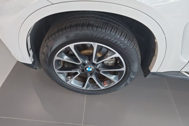 宝马X5(进口) 2017款 xDrive35i 典雅型车身外观6007