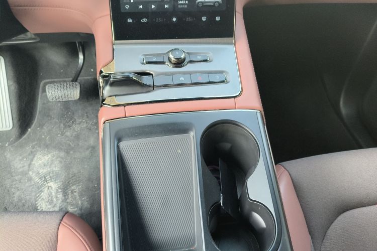 蔚来EC6 2022款 100kWh 运动版中控内饰18