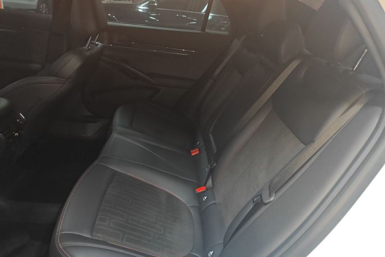 福特 蒙迪欧 2023款 EcoBoost 180 舒雅型中控内饰21