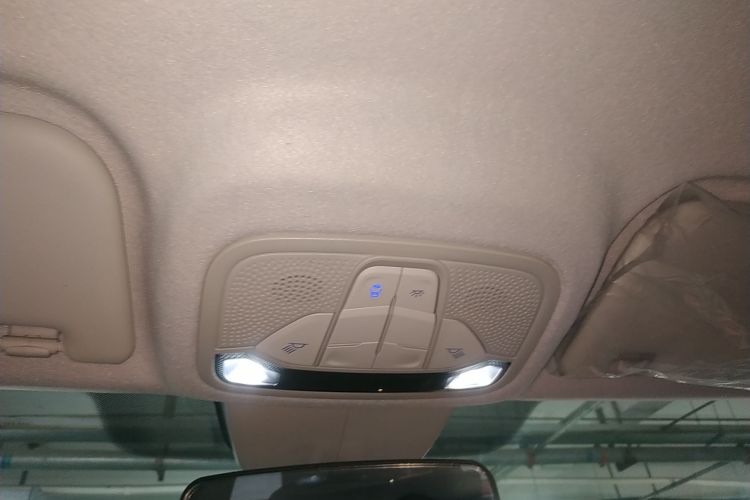 奔腾NAT 2023款 PRO 舒享出行版 419km中控内饰22