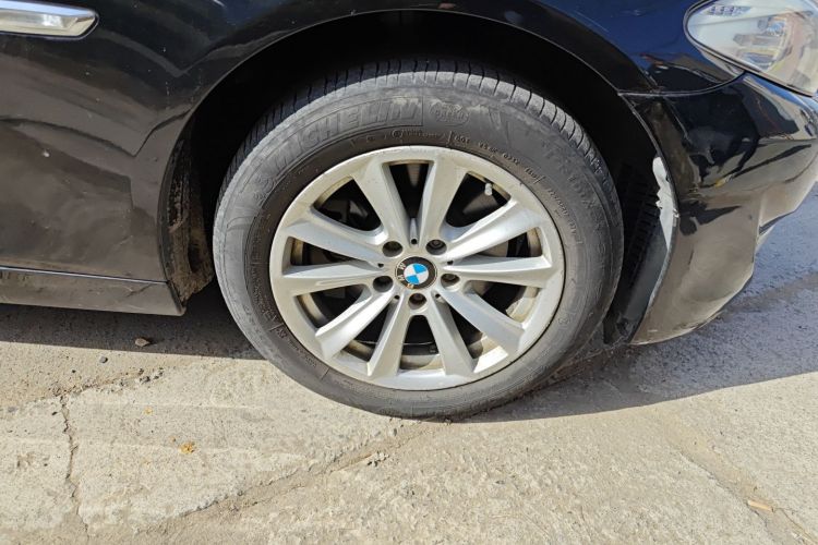 宝马5系 2013款 525Li 豪华型车身外观10