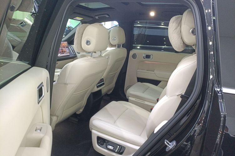 理想汽车 理想L8 2023款 Pro中控内饰7004