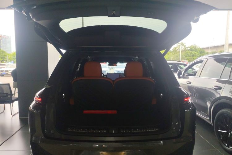 理想汽车 理想L8 2023款 Pro中控内饰23