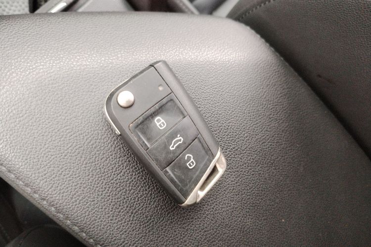 大众 速腾 2020款 200TSI DSG舒适型 国VI中控内饰11