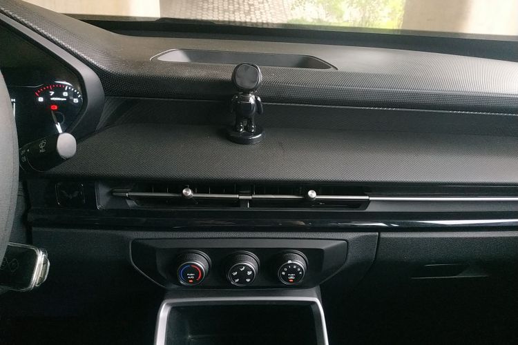 五菱汽车 五菱星驰 2022款 1.5L 手动自由型局部细节16