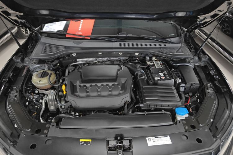 大众 帕萨特 2023款 改款 330TSI 星空豪华版机舱底盘24