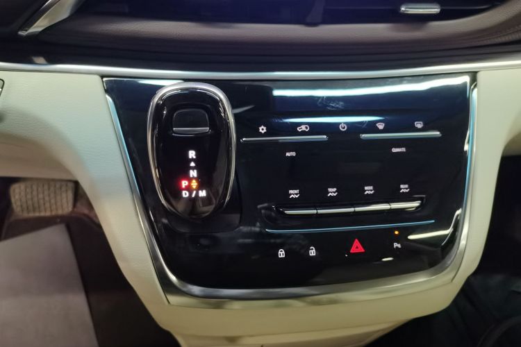 别克GL8 2022款 陆上公务舱 652T 舒适型局部细节18