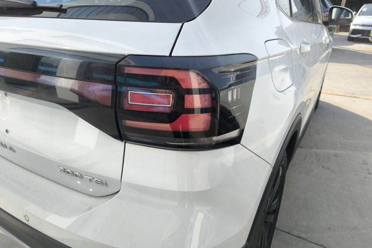 大众 探影 2021款 200TSI DSG 悦智联版车身外观9