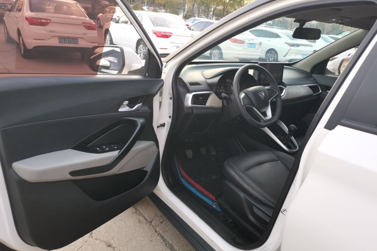 宝骏510 2017款 1.5L 手动舒适型中控内饰20