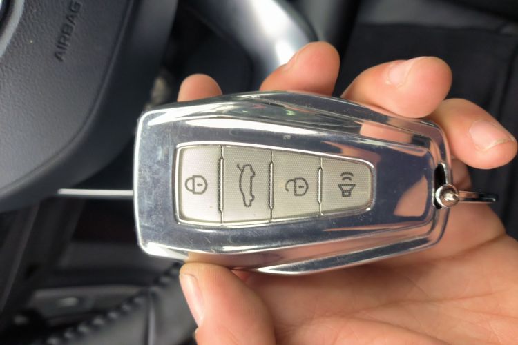 吉利汽车 帝豪 2023款 第4代冠军版 1.5L CVT豪华型中控内饰11